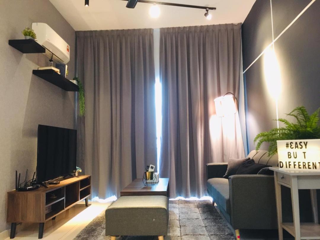 Ezhome Mesahill Nilai Exteriör bild