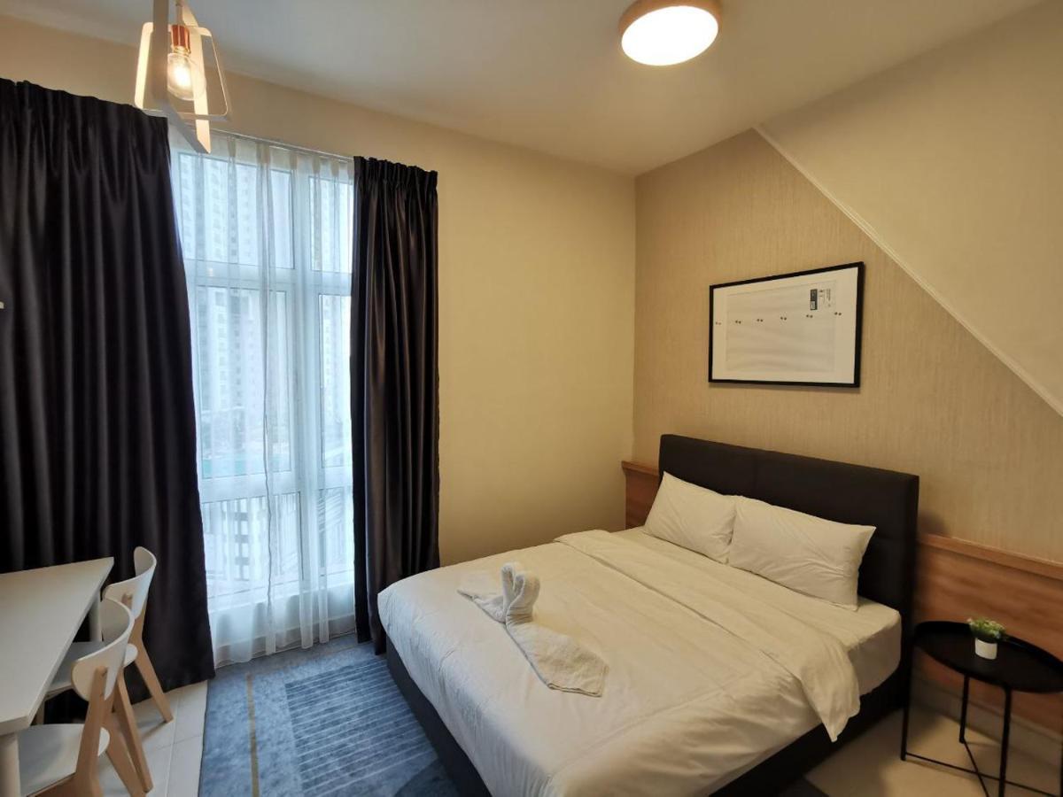 Ezhome Mesahill Nilai Exteriör bild