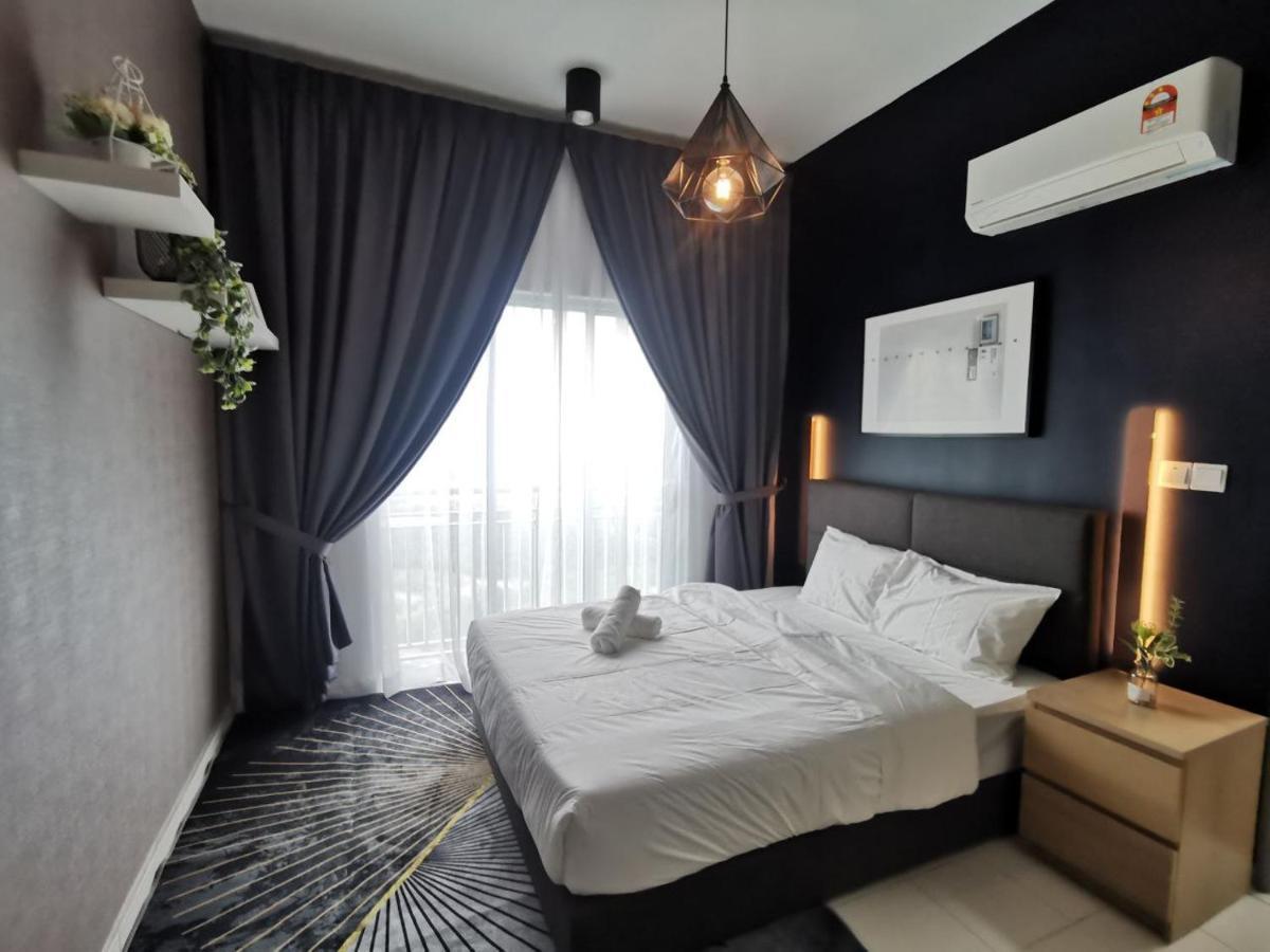 Ezhome Mesahill Nilai Exteriör bild