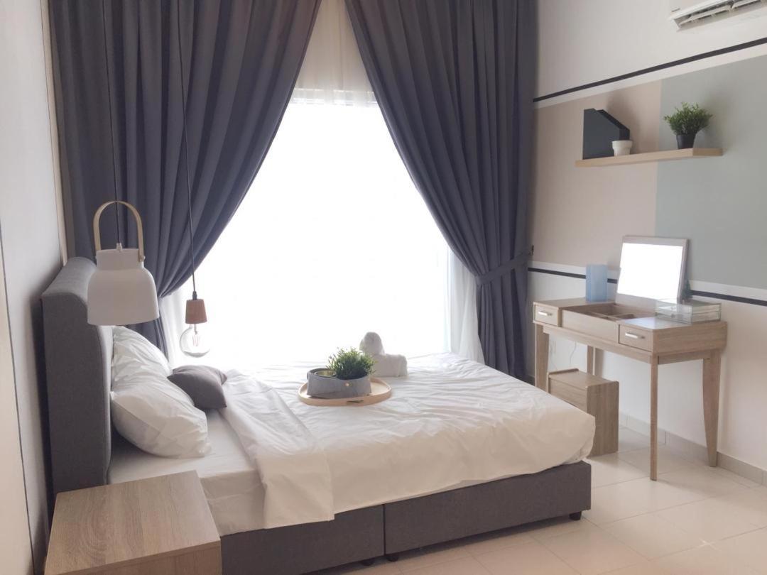 Ezhome Mesahill Nilai Exteriör bild