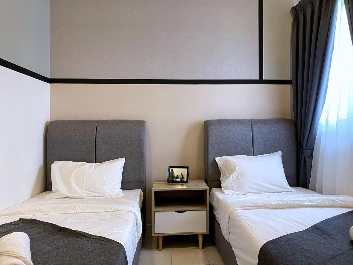 Ezhome Mesahill Nilai Exteriör bild