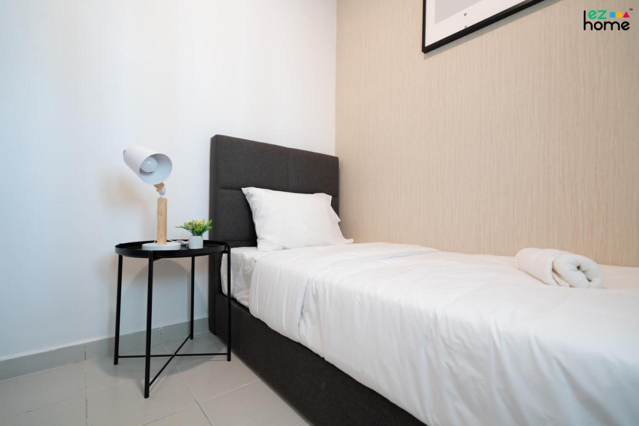 Ezhome Mesahill Nilai Exteriör bild