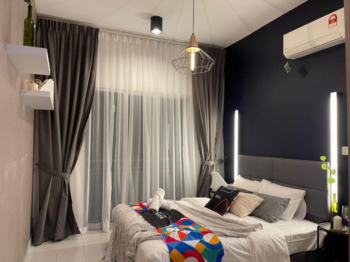 Ezhome Mesahill Nilai Exteriör bild