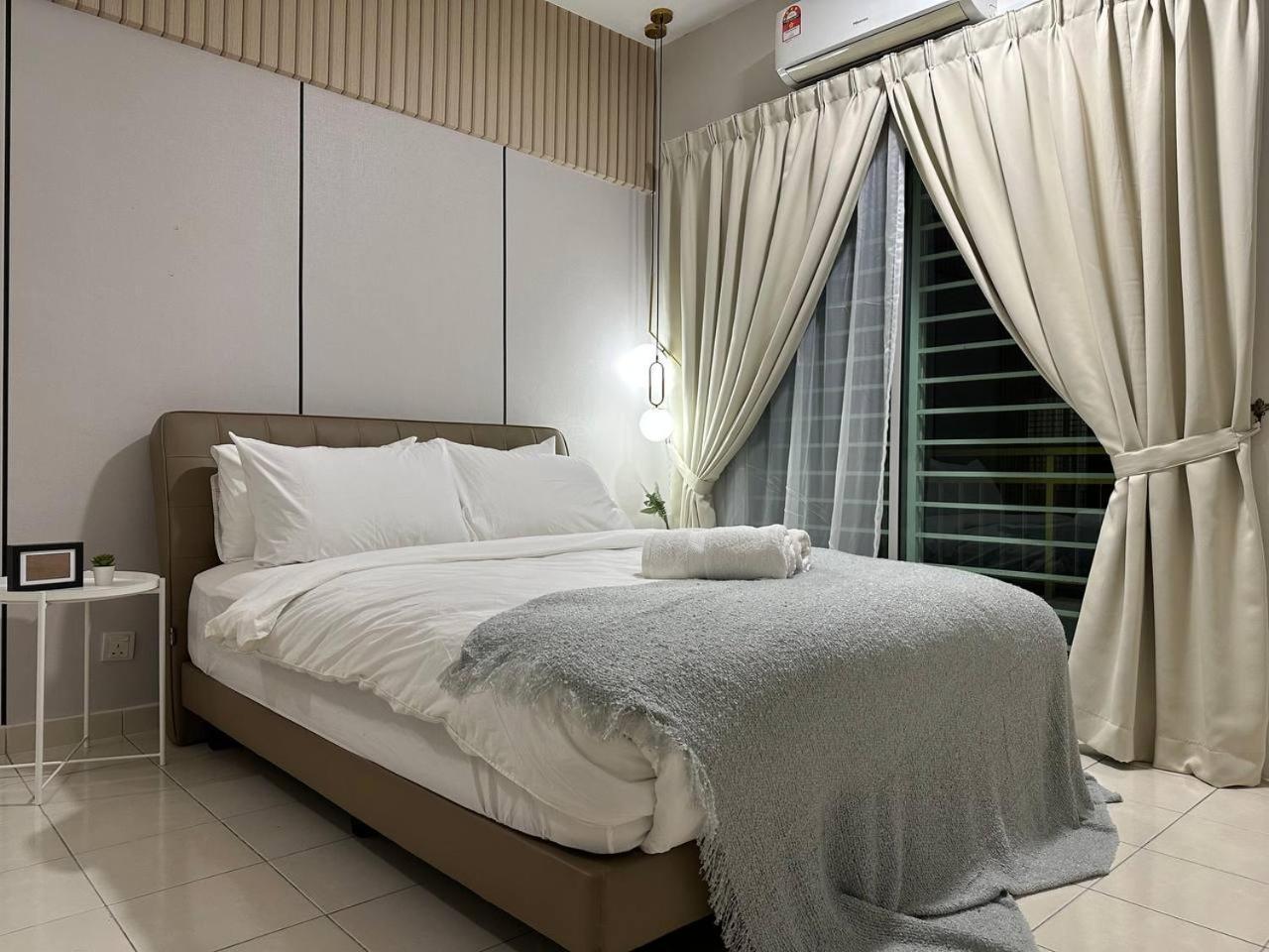 Ezhome Mesahill Nilai Exteriör bild